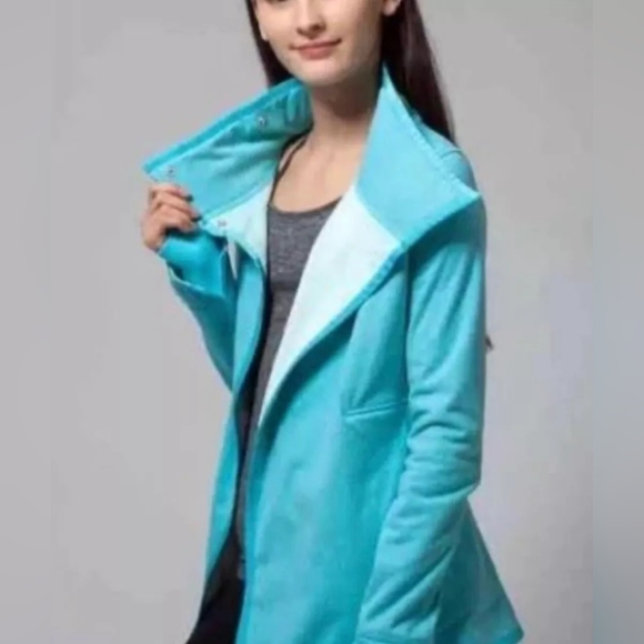 Ivivva Girls Lululemon Big Business Wrap Fleece Wrap/Jacket Sz 12 - Picture 2 of 9